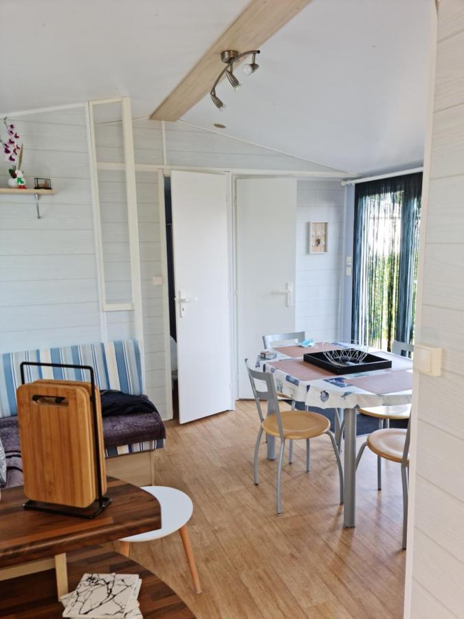 Kerlinga Hotel Bredene Exterior photo